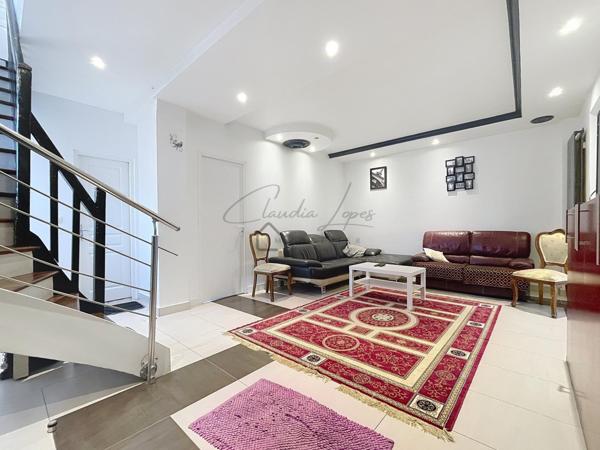 MAISON DE 8 PIECES 5 CHAMBRES ET UN APPARTEMENT F3 INDEPENDANT ET GARAGE