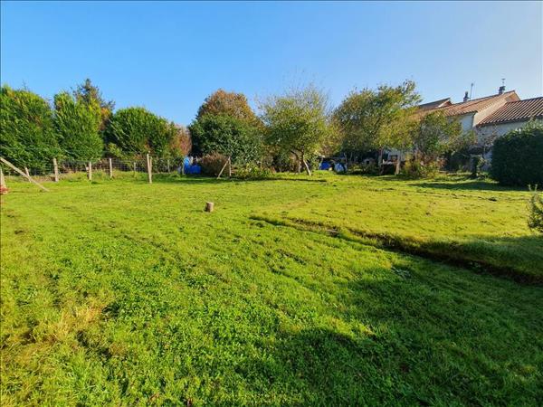 Maison à vendre |  Chassenon |  4 pièces | 84 m²