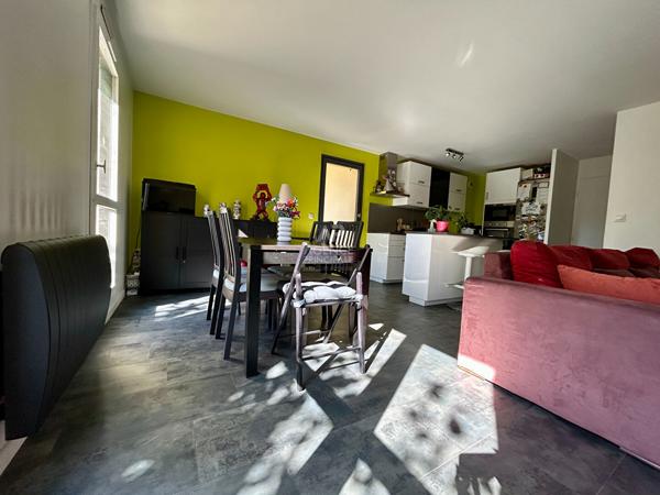 Duplex Carrières Sous Poissy 3 pièces 66 m2 avec jardin 239 000 € **  - Référence  9350