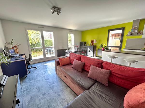 Duplex Carrières Sous Poissy 3 pièces 66 m2 avec jardin 239 000 € **  - Référence  9350