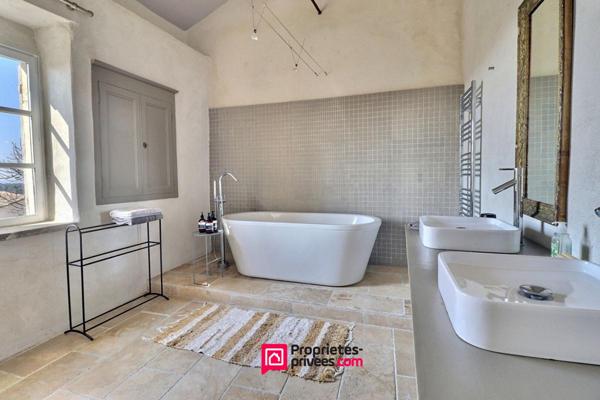 Maison de village Uzes 166 m2