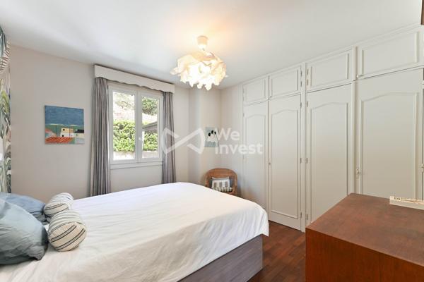 Villa d'exception avec vue panoramique, piscine et jardin de 3 000 m²