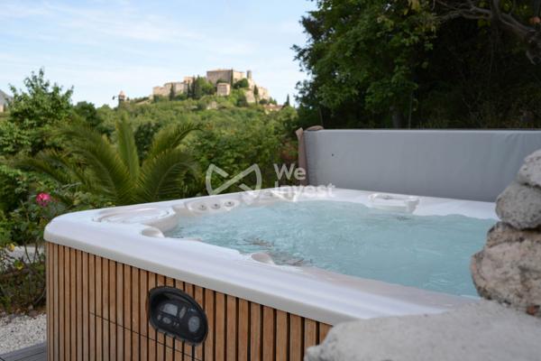 Villa d'exception avec vue panoramique, piscine et jardin de 3 000 m²