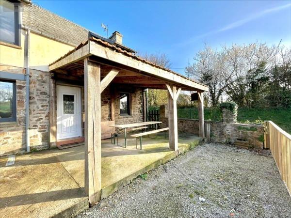 Maison à vendre à Saint-Sauveur-de-Pierrepont dans la Manche (50250), ref : 50061-1093079