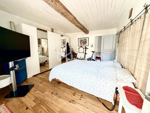 Maison de ville de type 3 rénovée.
