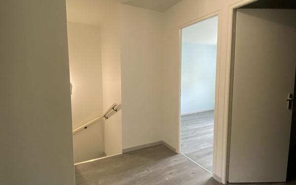 Maison à louer    4 pièces •  Cheminon