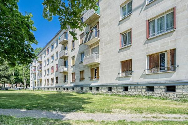 Appartement à vendre    2 pièces • 41,63 m2 Clichy-sous-Bois