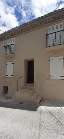 T3 en DUPLEX CENTRE VILLE EYGUIERES Eyguieres T3 en DUPLEX CENTRE VILLE EYGUIERES Eyguieres