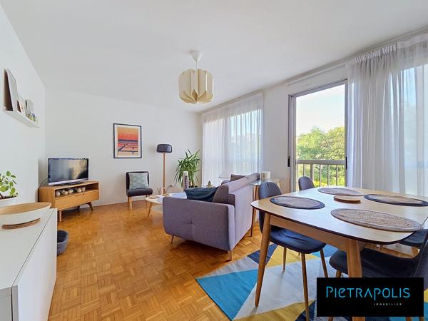 APPARTEMENT DE PLUS DE 71 M2 (2 CHAMBRES), DOUBLE GARAGE ET CAVE