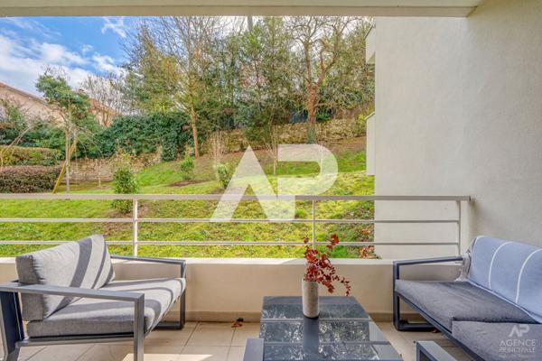 Appartement Rueil Malmaison 4 pièce(s) 82m² €550 000 ** - Référence 19660