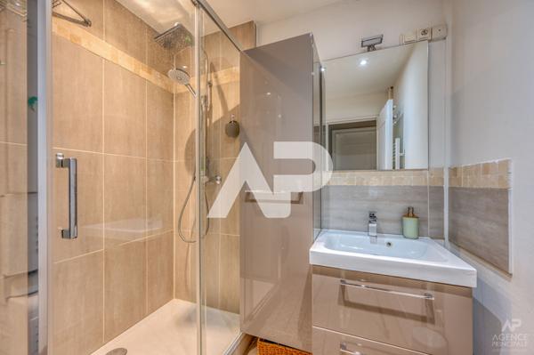 Appartement Rueil Malmaison 4 pièce(s) 82m² €550 000 ** - Référence 19660