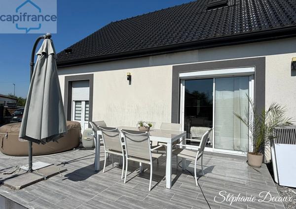 🏡 À VENDRE – Pavillon récent  – 105 m² – 3 chambres – Semi plain-pied – DPE B – Jardin – Cour