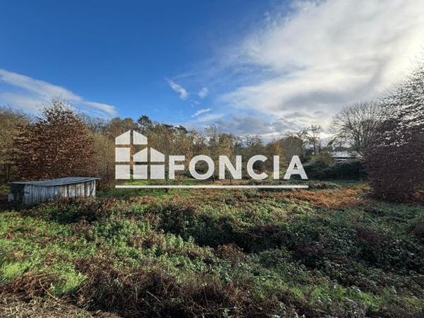 À vendre Terrain 13194 m² - Campagne 40090