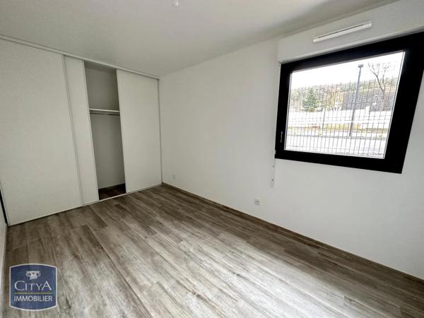 Appartement à louer 3 pièces 67.3m² Grand-Couronne (76530)