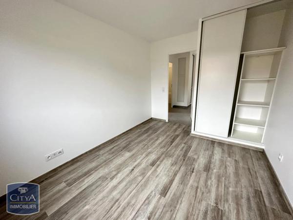 Appartement à louer 3 pièces 67.3m² Grand-Couronne (76530)