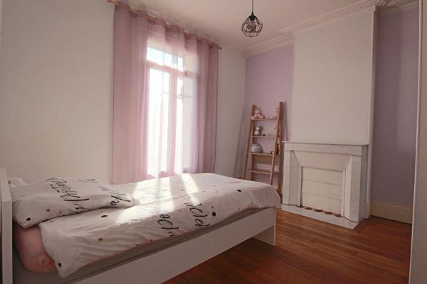 Maison de caractère en meulière de 183 m² et 6 chambres à Soissons