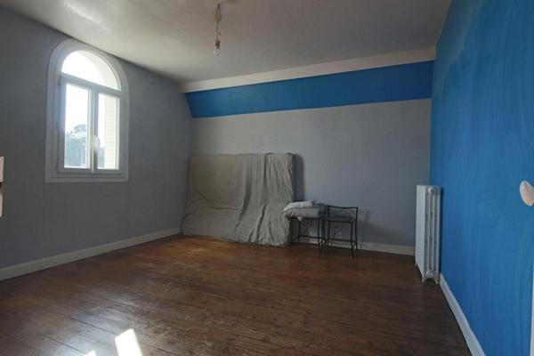 Maison de caractère en meulière de 183 m² et 6 chambres à Soissons