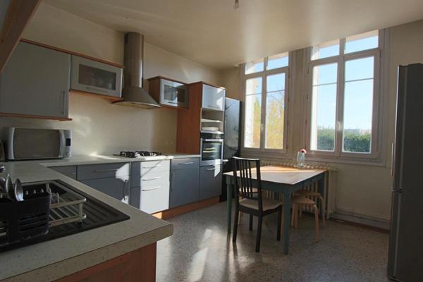 Maison de caractère en meulière de 183 m² et 6 chambres à Soissons