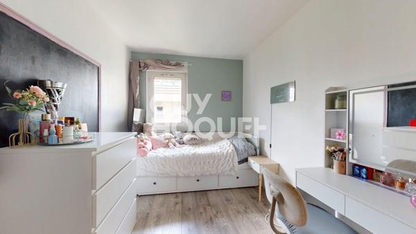 APPARTEMENT EN DUPLEX AVEC TERRASSE ET PARKING - ROSNY SOUS BOIS