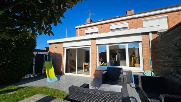 Maison  Semi-Individuelle  108 m2 - 4 chambres - Jardin - 1 Garage