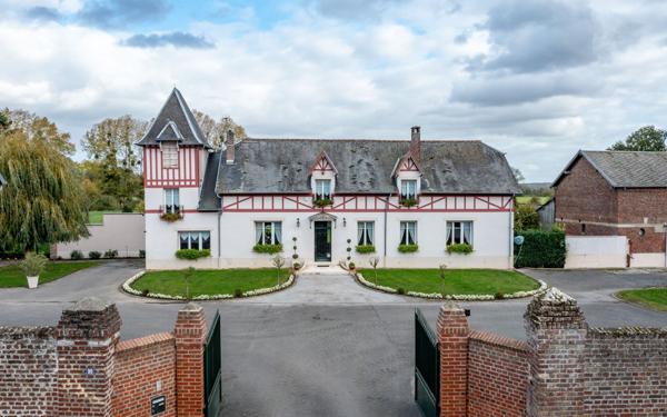 Maison à vendre    7 pièces •  Condren