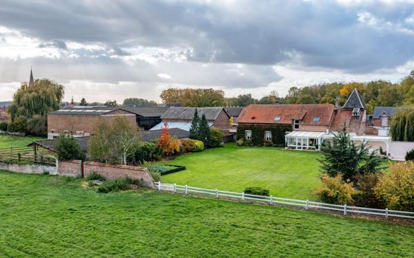 Maison à vendre    7 pièces •  Condren