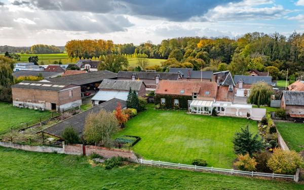 Maison à vendre    7 pièces •  Condren