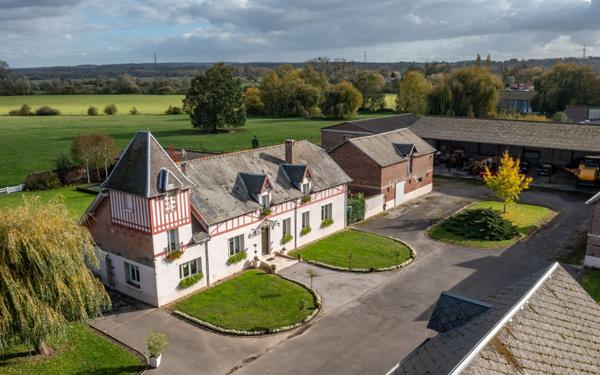 Maison à vendre    7 pièces •  Condren