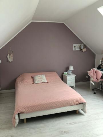 Maison récente Ecommoy 4 chambres 3 sdb piscine 136m2