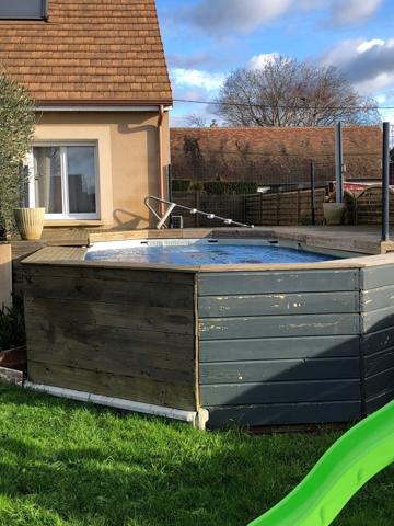 Maison récente Ecommoy 4 chambres 3 sdb piscine 136m2