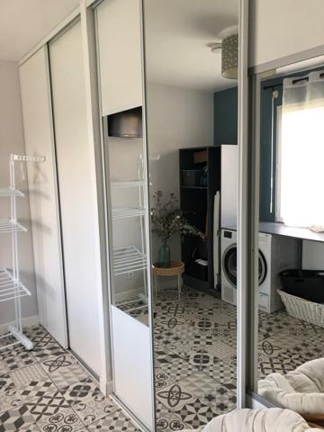 Maison récente Ecommoy 4 chambres 3 sdb piscine 136m2