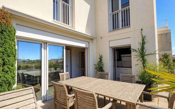 Appartement à vendre    5 pièces • 101,56 m2 Sathonay-Camp