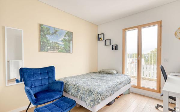 Appartement à vendre    5 pièces • 101,56 m2 Sathonay-Camp