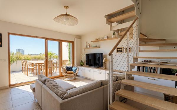 Appartement à vendre    5 pièces • 101,56 m2 Sathonay-Camp