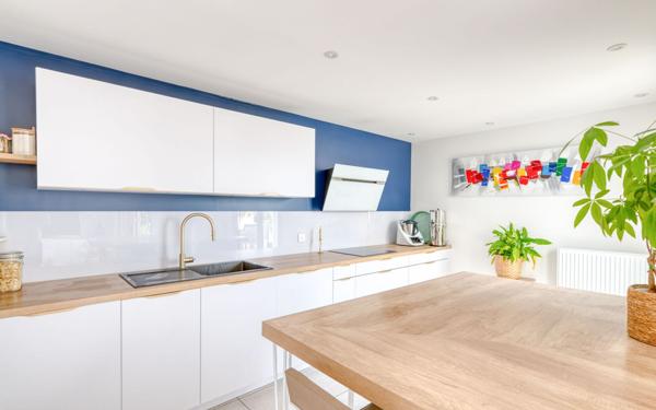 Appartement à vendre    5 pièces • 101,56 m2 Sathonay-Camp