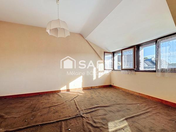 Maison de caractère à rénover, plein centre-ville