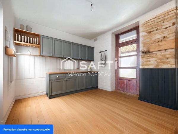 Maison de caractère à rénover, plein centre-ville