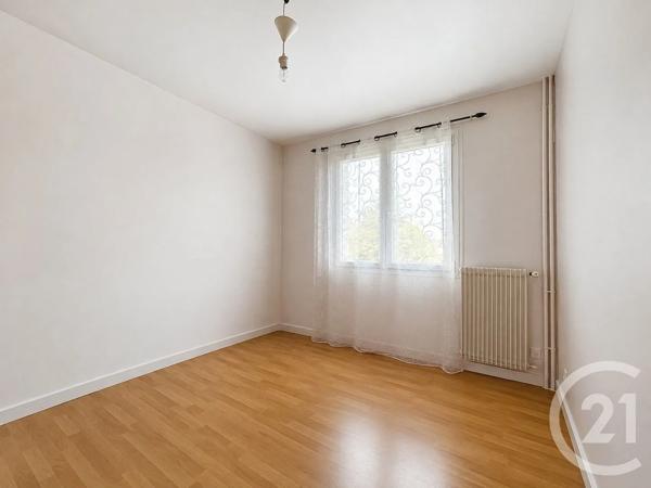 Appartement T4 à vendre  4 pièces - 70 m 2   ROMILLY SUR SEINE  - 10