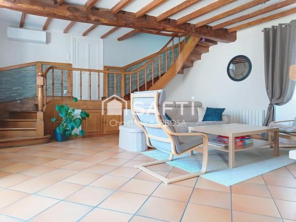 Maison atypique avec grande dépendance