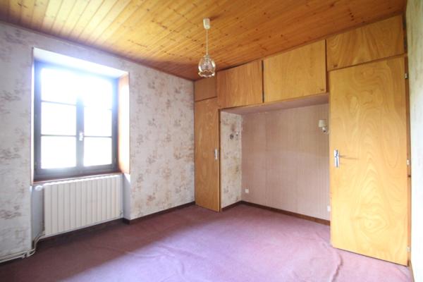 À vendre Thones Appartement 5 pièces à rénover plus plateau à aménager