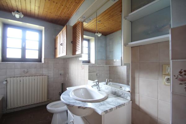 À vendre Thones Appartement 5 pièces à rénover plus plateau à aménager