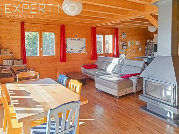 Gap (05000) SUPERBE CHALET, GRAND TERRAIN ET VUE DOMINANTE ET DEGAGEE !