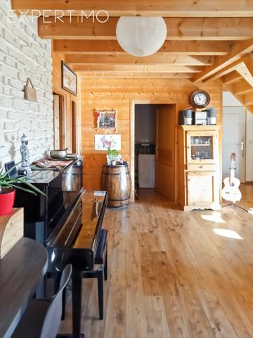 Gap (05000) SUPERBE CHALET, GRAND TERRAIN ET VUE DOMINANTE ET DEGAGEE !
