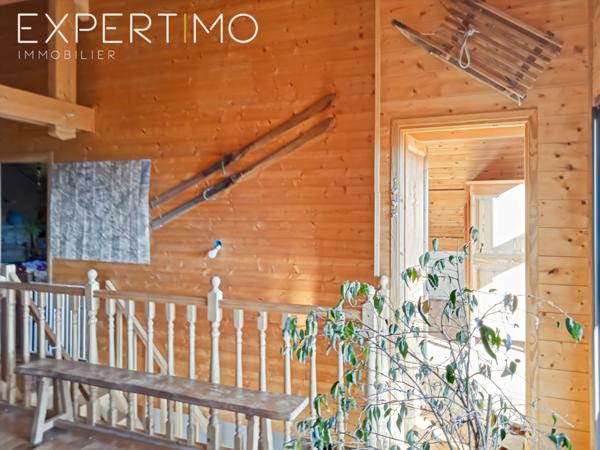 Gap (05000) SUPERBE CHALET, GRAND TERRAIN ET VUE DOMINANTE ET DEGAGEE !