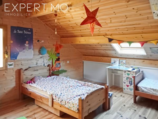 Gap (05000) SUPERBE CHALET, GRAND TERRAIN ET VUE DOMINANTE ET DEGAGEE !