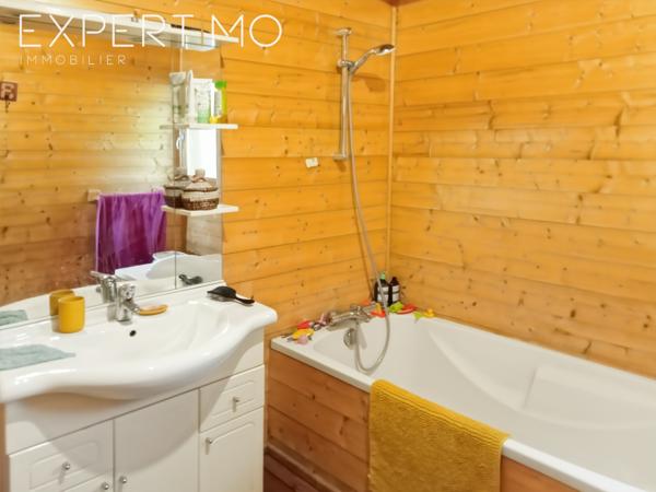 Gap (05000) SUPERBE CHALET, GRAND TERRAIN ET VUE DOMINANTE ET DEGAGEE !