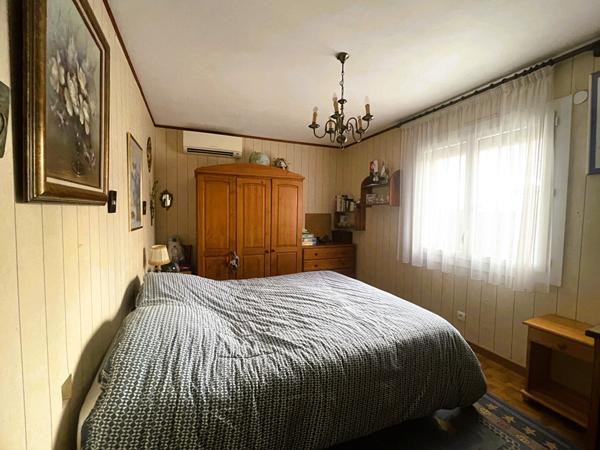 Maison de Ville T5 avec Piscine double Garage + logement indépendant