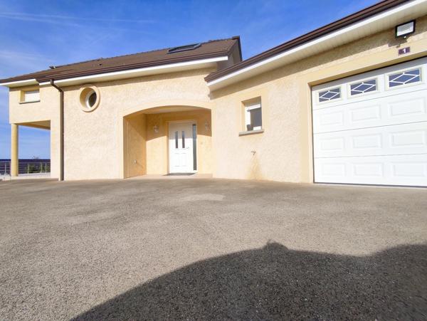 Pavillon de 2009 de 170 m² habitables !