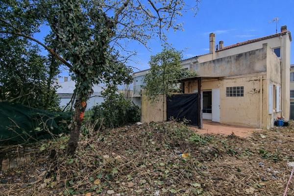 Secteur La Courbe - Maison lumineuse avec jardin plein sud et beau potentiel