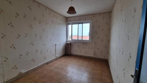 Secteur La Courbe - Maison lumineuse avec jardin plein sud et beau potentiel